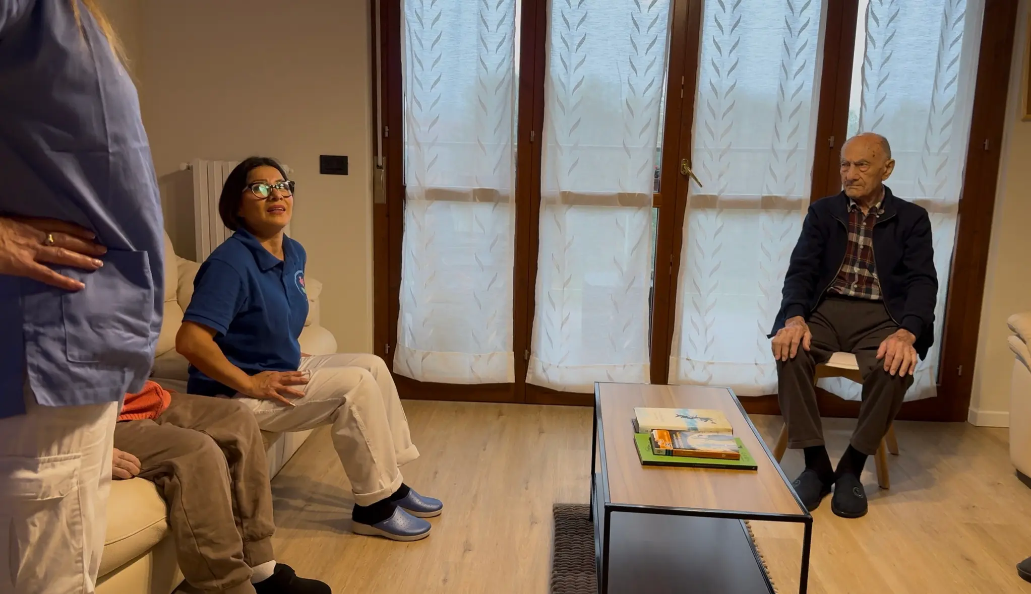 Una conversazione in sala — il dialogo come forma di cura